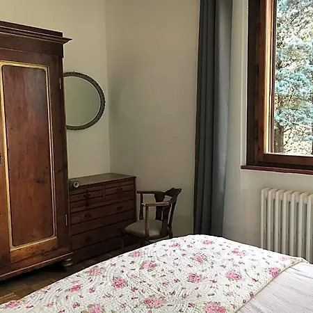 Villamonestevole501 בית הארחה 4*